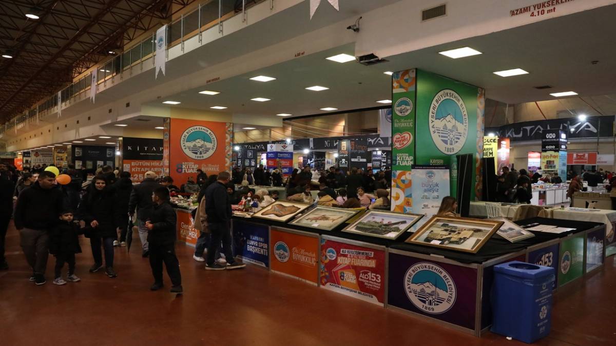 8. KAYSERİ KİTAP FUARI’NDA KAYMEK STANDINA YOĞUN İLGİ