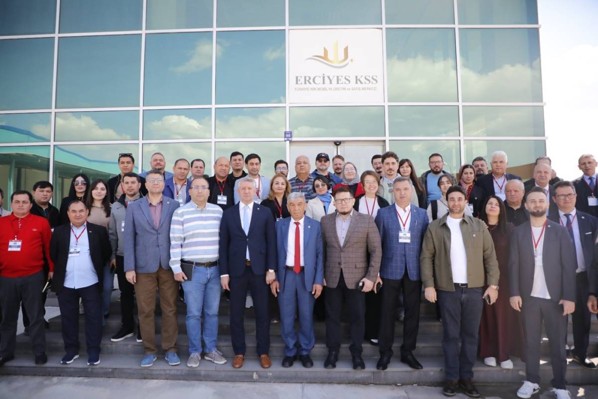 KUMSMALL’DA ULUSLARARASI TİCARET RÜZGARI