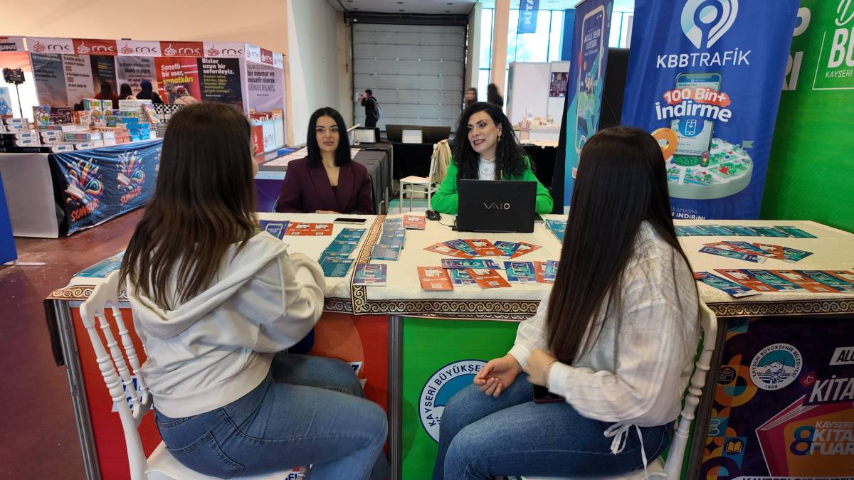 KAYSERİ KİTAP FUARI’NDA ÇOCUKLARIN KEYFİ YERİNDE