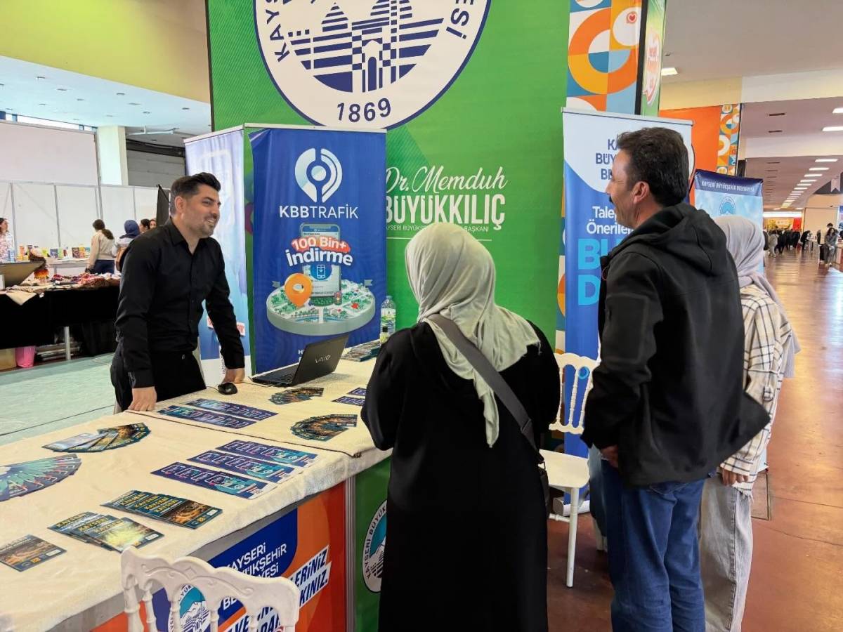 KAYSERİ KİTAP FUARI’NDA ÇOCUKLARIN KEYFİ YERİNDE