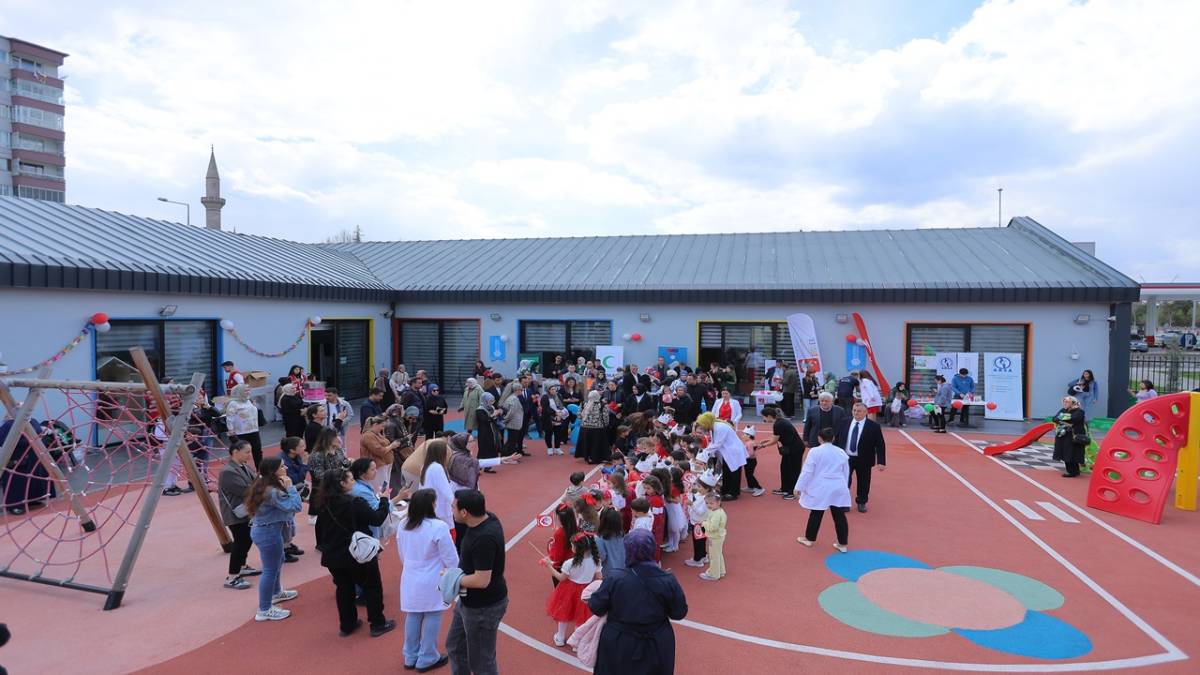 BÜYÜKŞEHİR’İN ÇOCUK KÜTÜPHANESİ’NDE “KAYSERİ KENT KONSEYİ 23 NİSAN” ETKİNLİĞİ