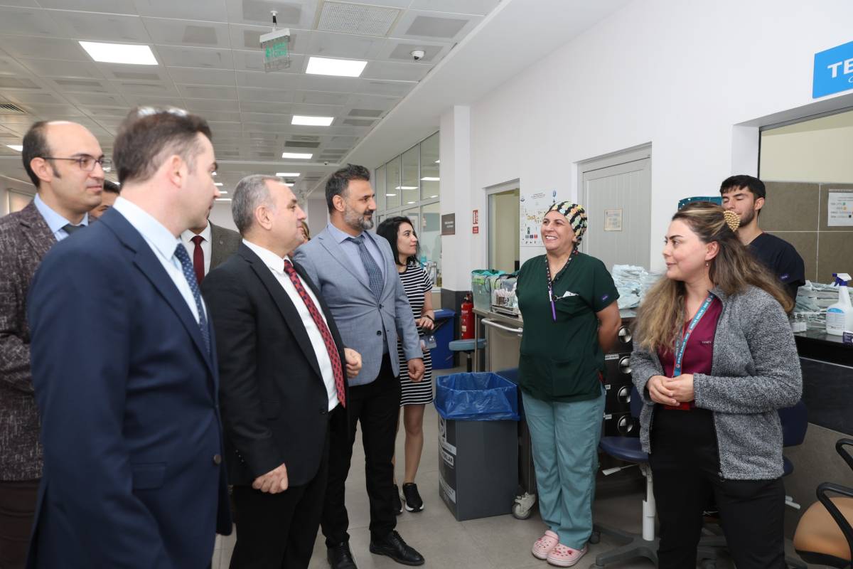 ALTUN’DAN DİŞ HEKİMLİĞİ FAKÜLTESİ’NE ZİYARET