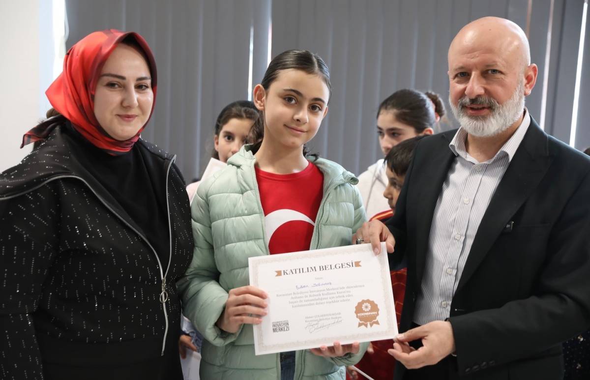 “GENÇLERİMİZİN ÜRETTİĞİ HER PROJE  TÜRKİYE’NİN GÜCÜNE GÜÇ KATACAK”