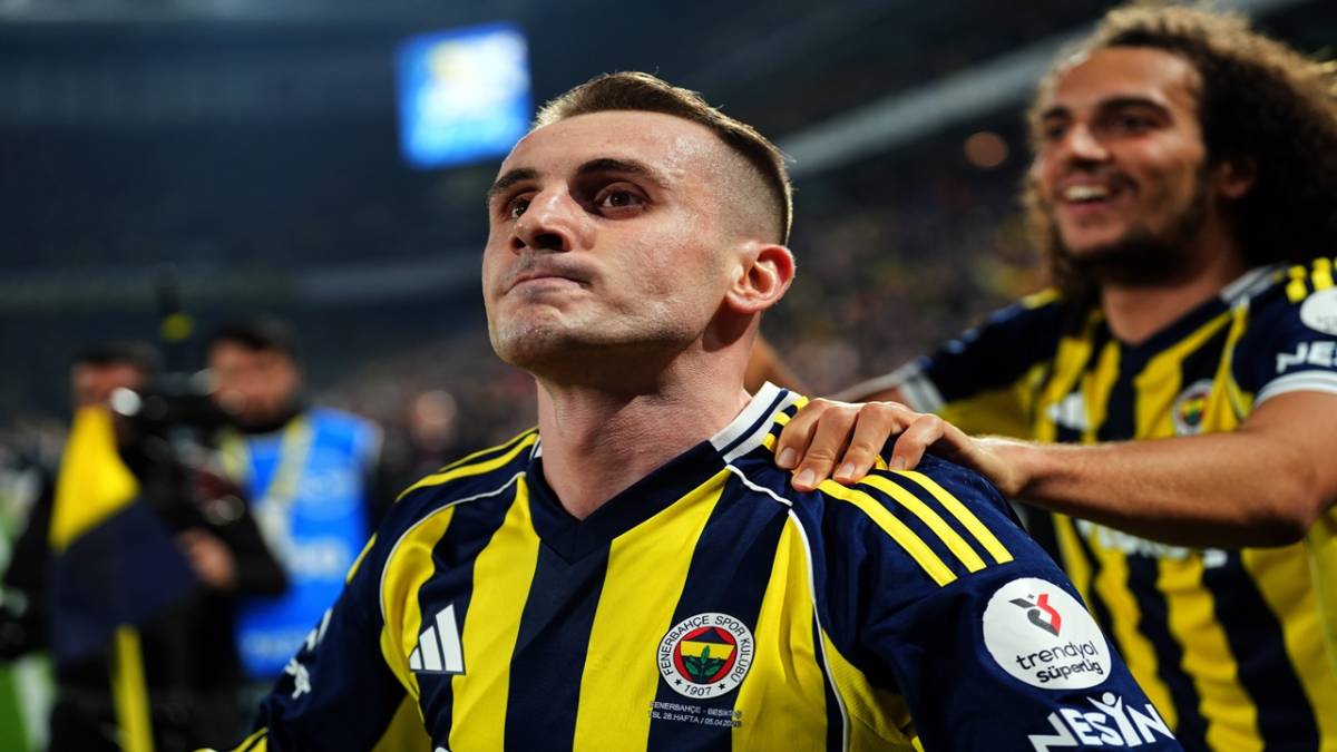 FENERBAHÇE'DE TEK HEDEF; DERBİ GALİBİYETİYLE YARIŞA TUTUNMAK