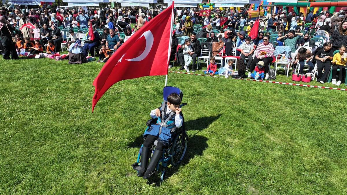 KOCASİNAN’DA ÇOCUK ŞENLİĞİ