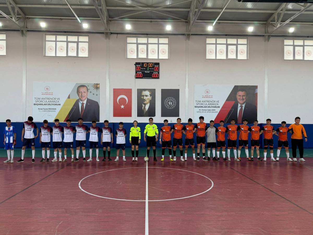 TOMARZA'DA 19 MAYIS COŞKUSU FUTSAL TURNUVASI FİNALİYLE TAÇLANDI