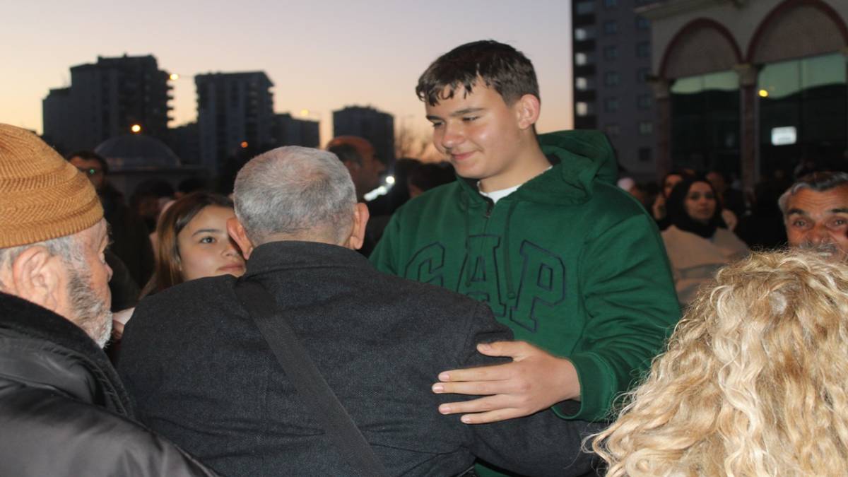 HAC KAFİLESİ DUALARLA UĞURLANDI