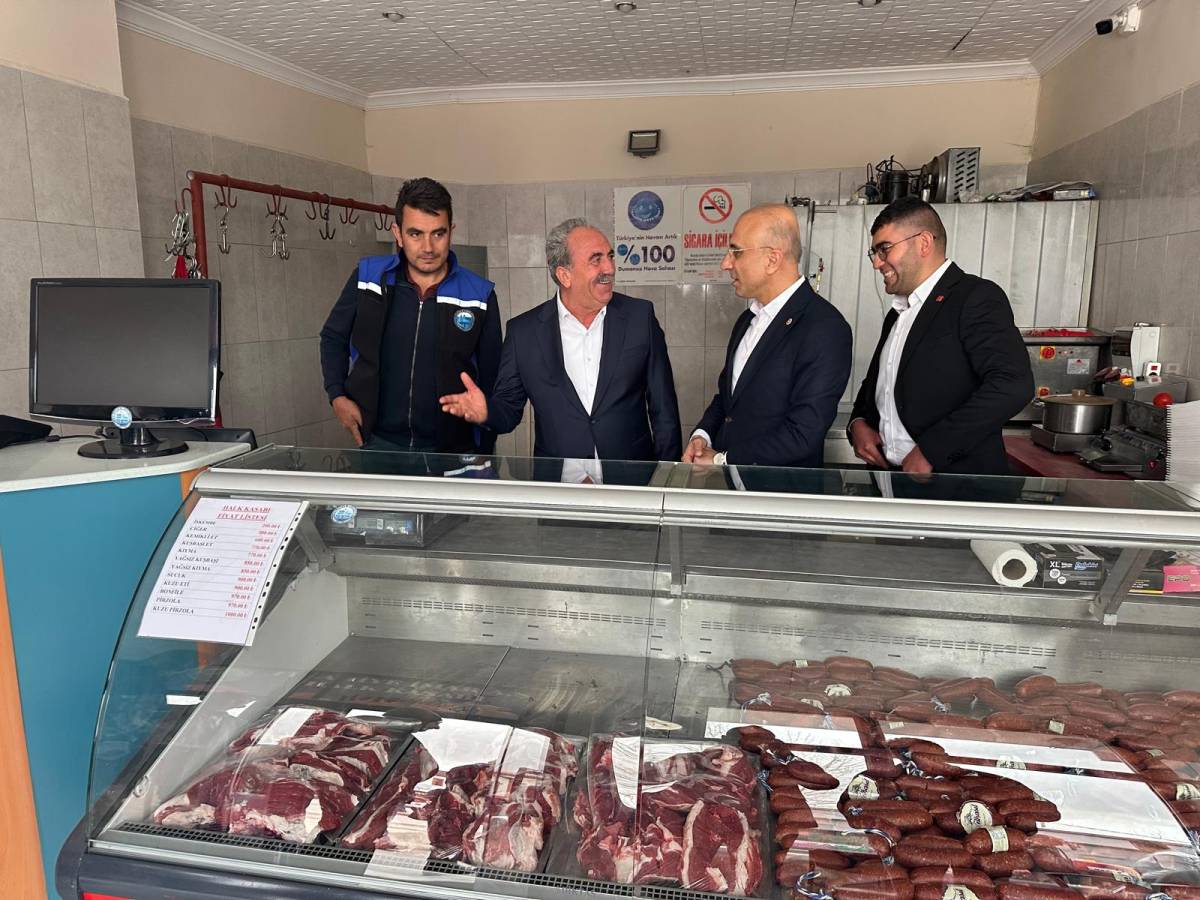 CHP’Lİ AŞKIN GENÇ: “FELAHİYE’DE SÖZ TUTULDU… HALK KASABI İLE VATANDAŞ UYGUN FİYATA ULAŞIYOR”