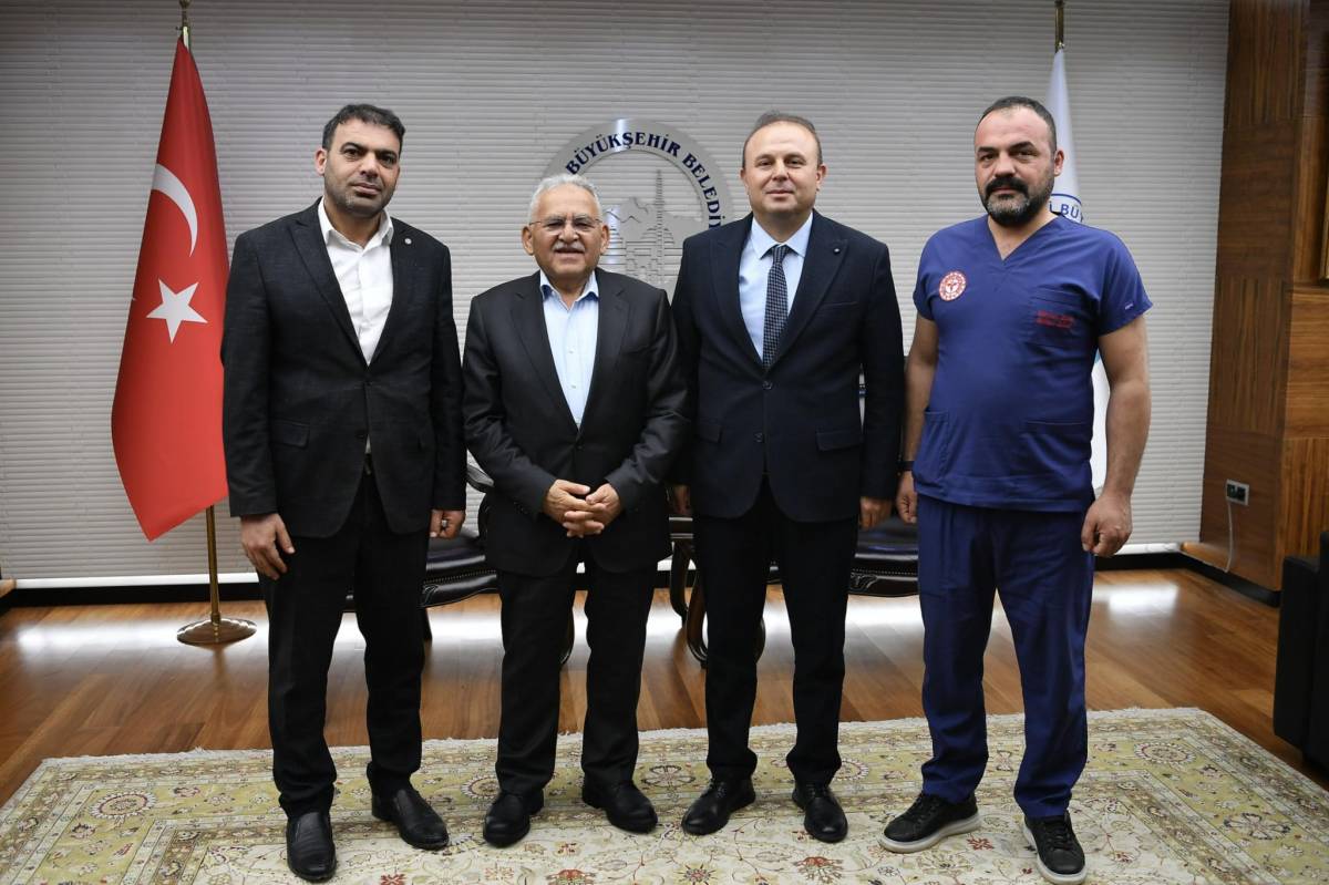 BAŞKAN BÜYÜKKILIÇ’A “ZİYARET” YOĞUNLUĞU