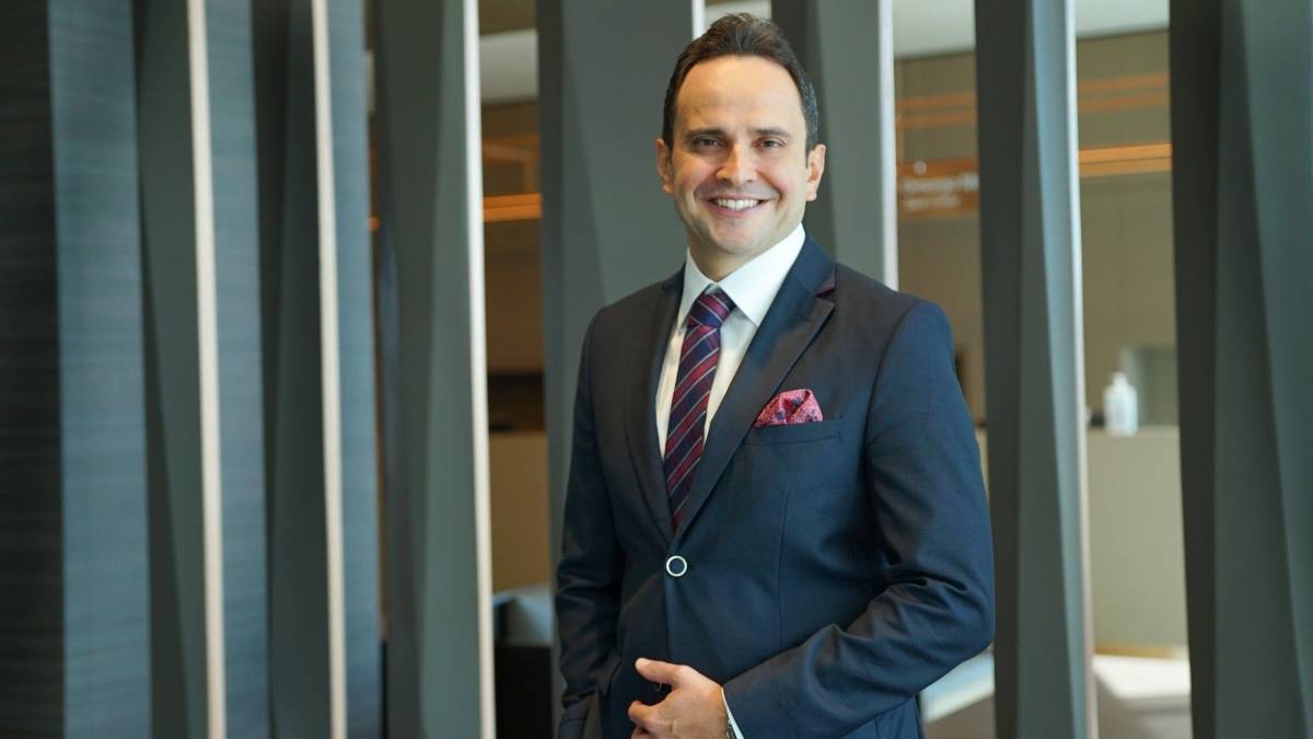 PROF. DR. SALİH BOĞA: “OBEZİTEYLE MÜCADELEDE AMELİYATSIZ YÖNTEMLER TERCİH EDİLİYOR”