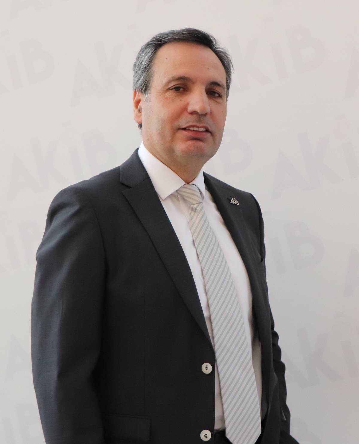 DEMİR-ÇELİK SEKTÖRÜNDEN İHRACATTA GÜÇLÜ PERFORMANS