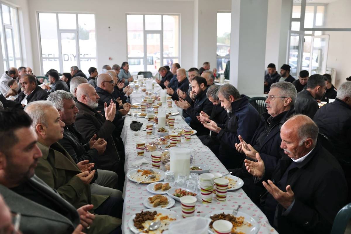 ÇOLAKBAYRAKDAR: “HİZMETLERİMİZLE KIRSALIN DEĞERİNE DEĞER KATIYORUZ”