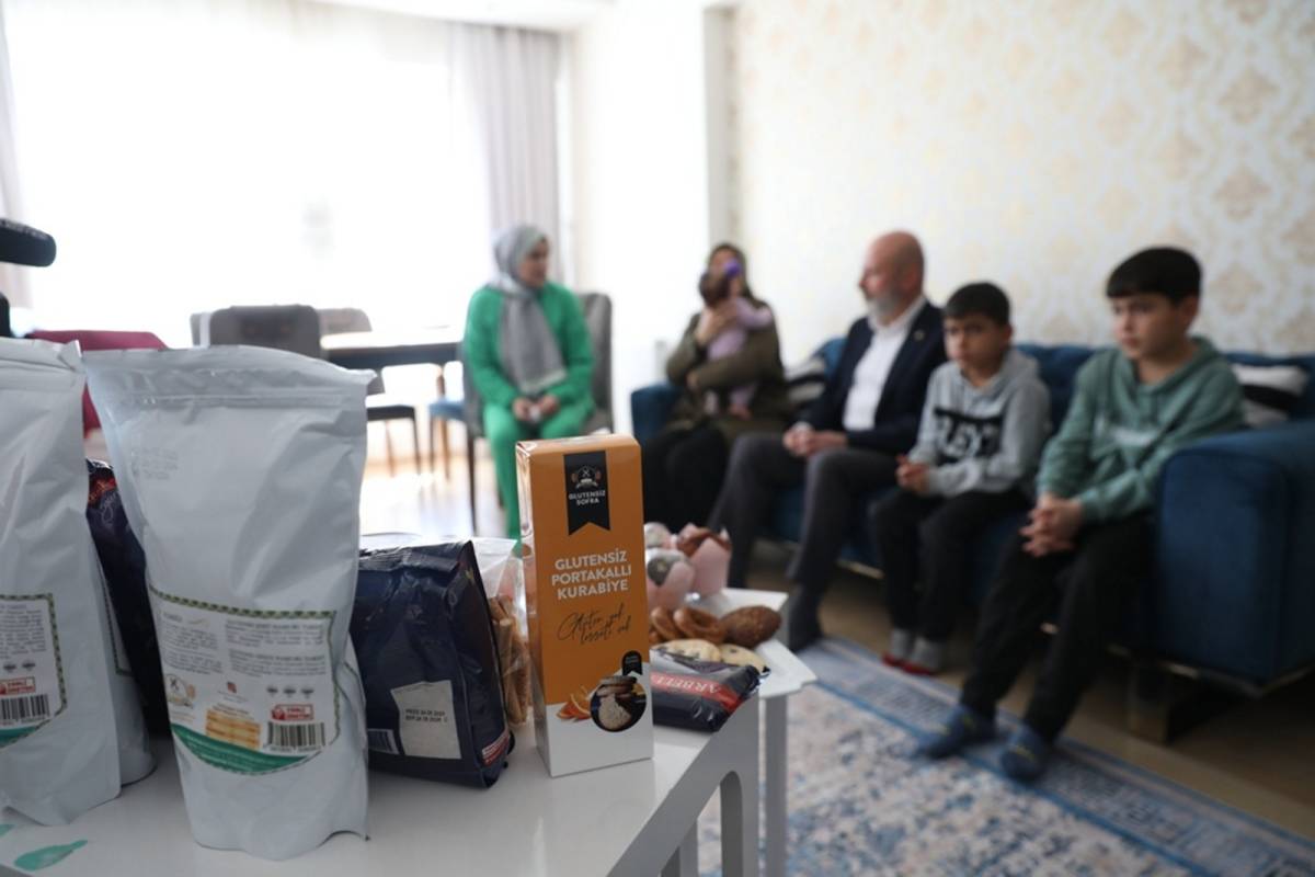 KOCASİNAN'DAN HER AY 257 ÇÖLYAKLIYA GLÜTENSİZ GIDA PAKETİ