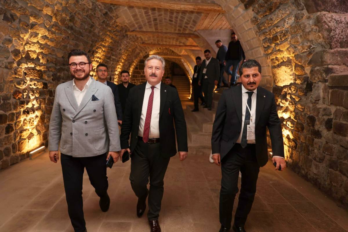 TİCARETİN KÖKLERİ VE GELECEĞİ VİZYON ÇALIŞTAYI GÖN HAN’DA BAŞLADI