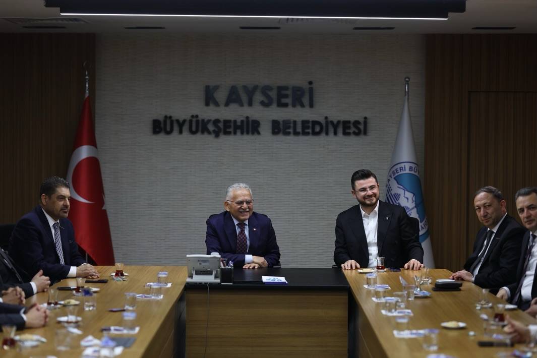 BÜYÜKKILIÇ, TÜRKONFED HEYETİNİ AĞIRLADI