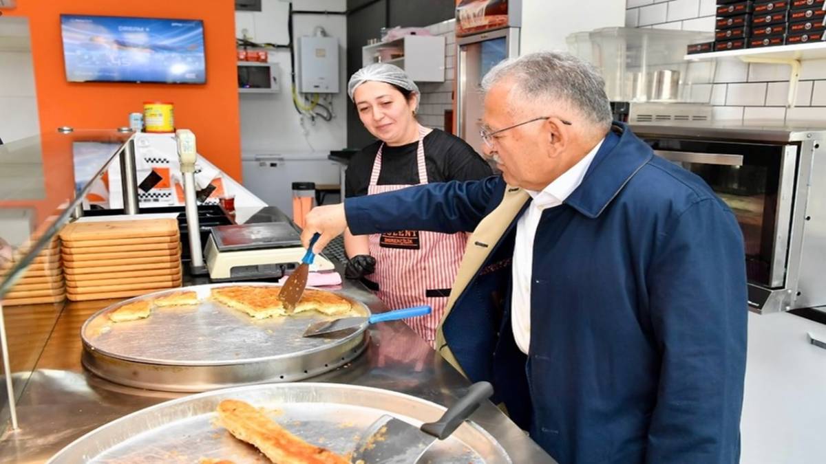 BÜYÜKKILIÇ’TAN TRAMVAYDA SICAK VE SAMİMİ YOLCULUK
