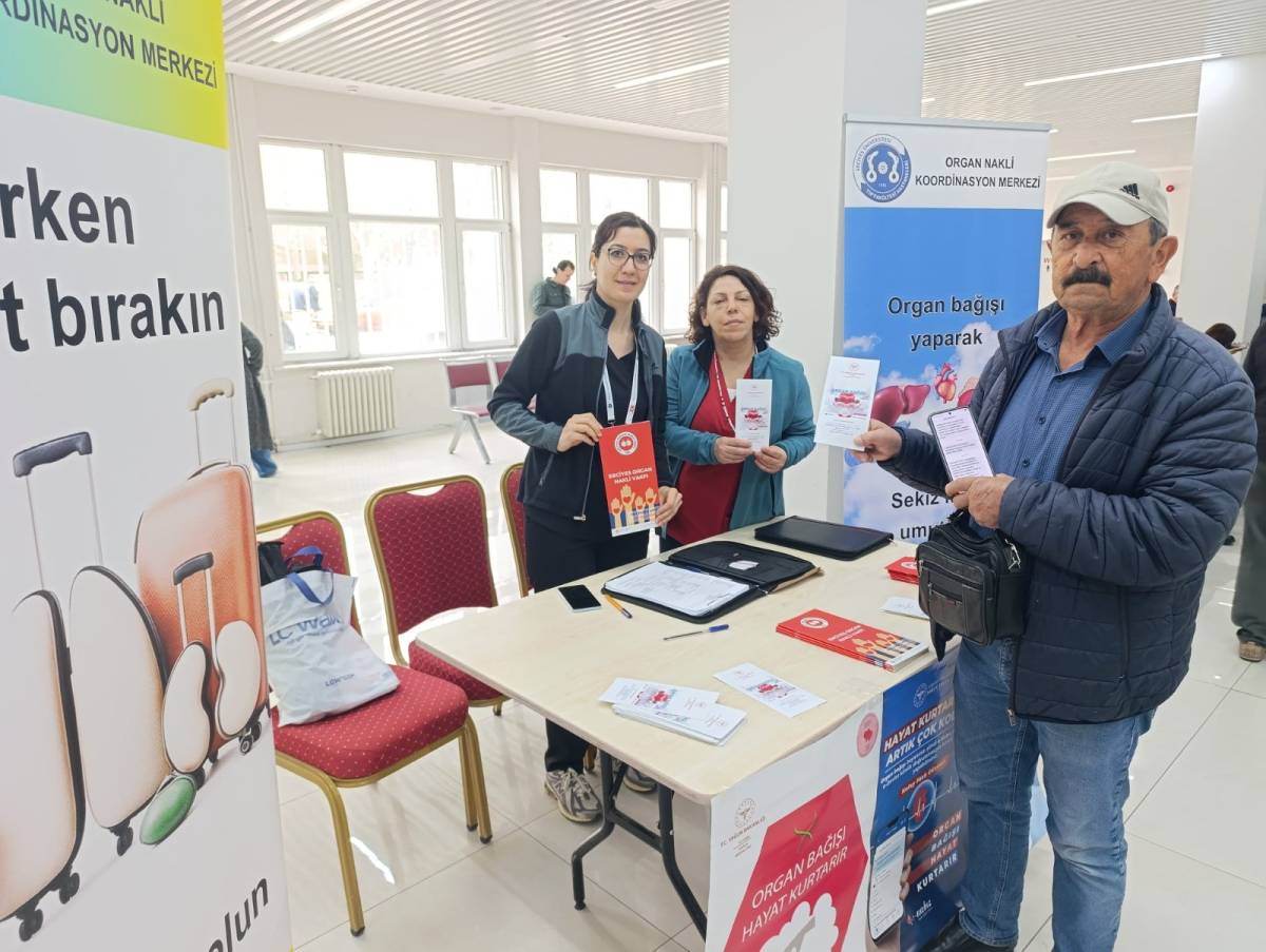 ERÜ HASTANELERİ’NDE ORGAN BAĞIŞI FARKINDALIK STANDI AÇILDI
