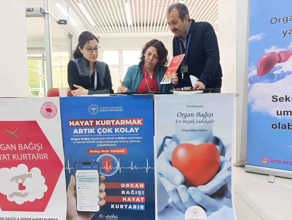 ERÜ HASTANELERİ’NDE ORGAN BAĞIŞI FARKINDALIK STANDI AÇILDI