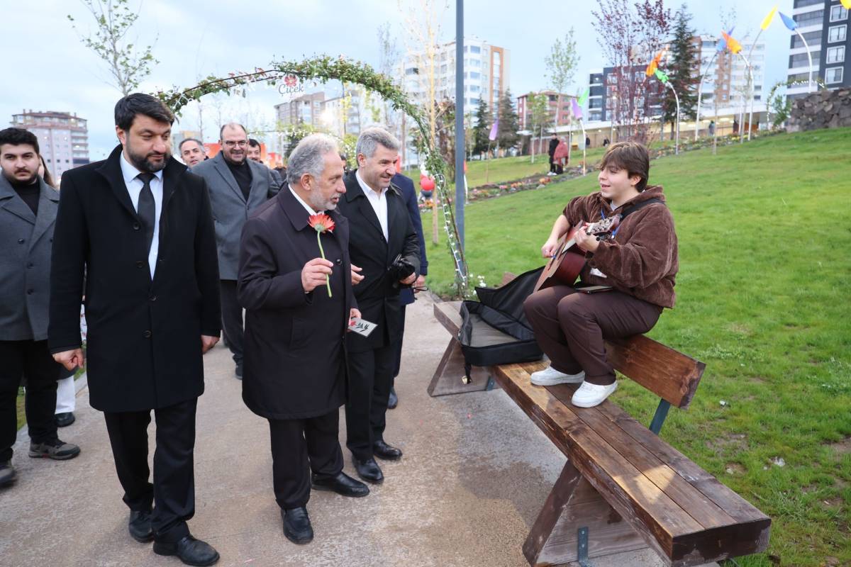 TALAS’TA ‘ÇİÇEK’ GİBİ FESTİVAL