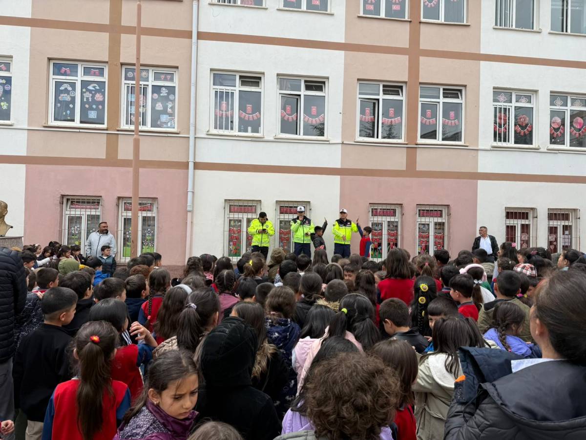 ÇOCUKLARA TRAFİK EĞİTİMİ