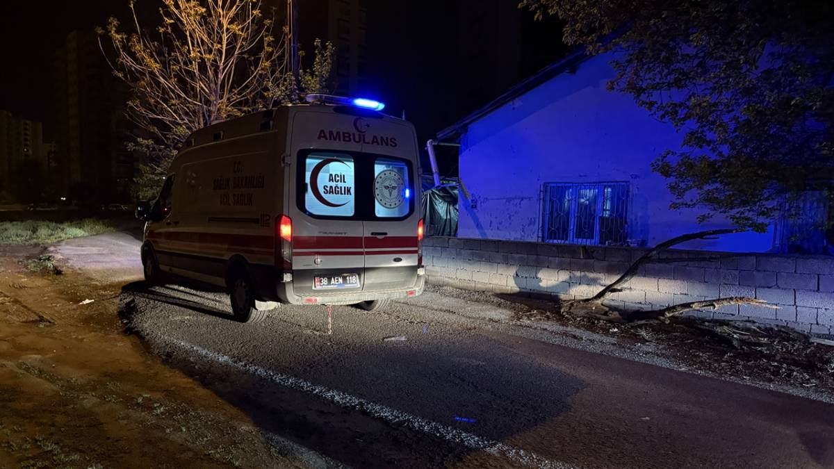 ANNE VE OĞLU KARBONMONOKSİT GAZINDAN ZEHİRLENDİ