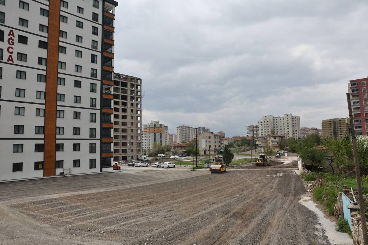 ÇOLAKBAYRAKDAR, “ÖRNEK BİR MAHALLE KURUYORUZ”