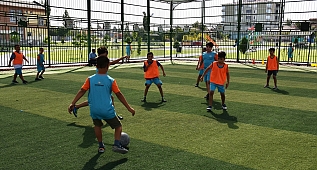 KOCASİNAN’NIN YAZ SPOR KURSLARI, 4 BİN KİŞİYE DOKUNDU